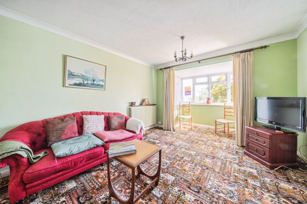 Property photo 3 of 20