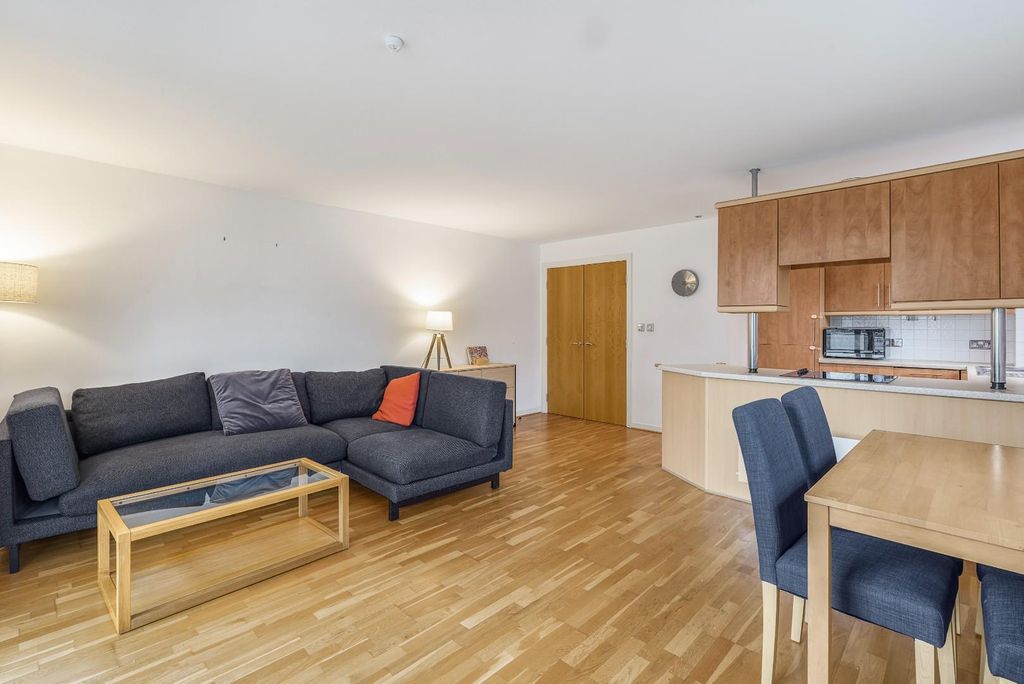 Property photo 3 of 14 3.Jpg