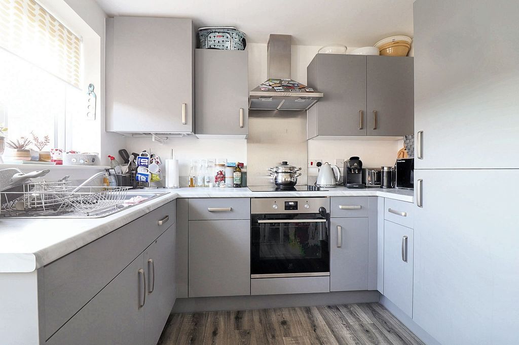 Property photo 2 of 14