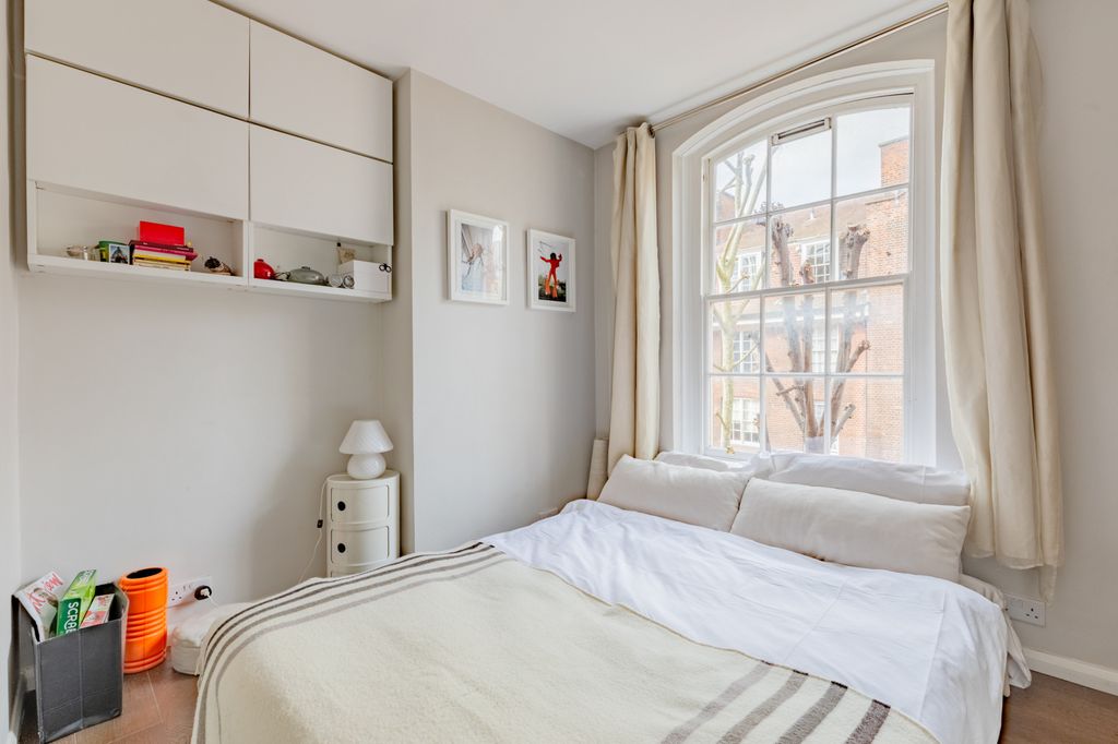 Property photo 2 of 36