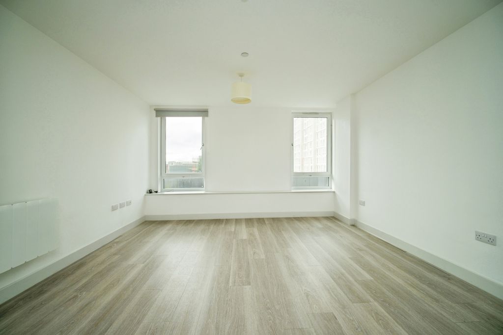 Property photo 2 of 12 Pbox-Img.Jpg