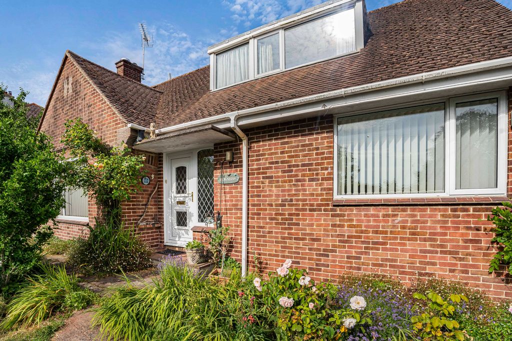 Property photo 2 of 30