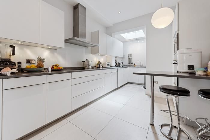 Property photo 2 of 18 26 St Johns Wood Terrace Nw8 6Jl-9.Jpg