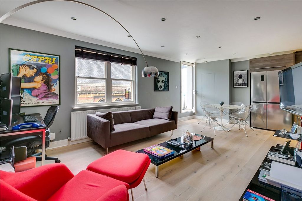 Property photo 2 of 6