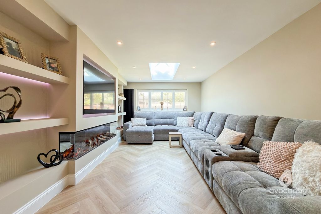 Property photo 3 of 15 5097662