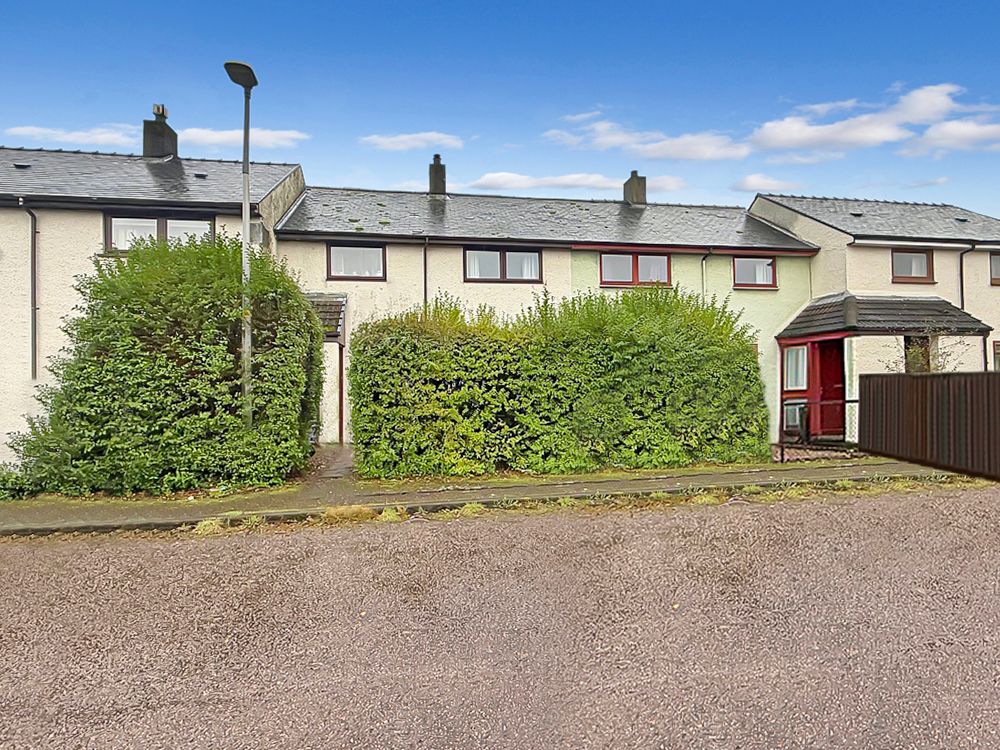 Property photo 2 of 25