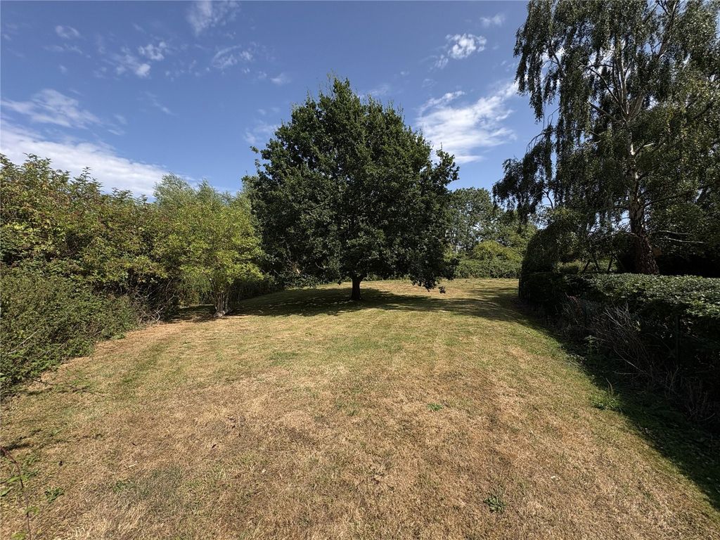 Property photo 3 of 18 Picture No. 02