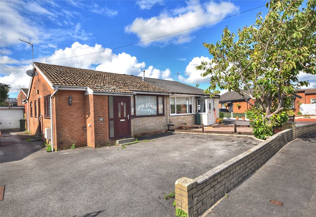 Property photo 1 of 16 External