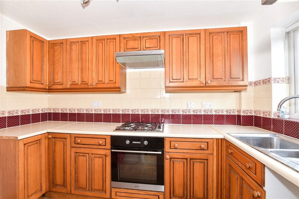 Property photo 3 of 14 Kitchen