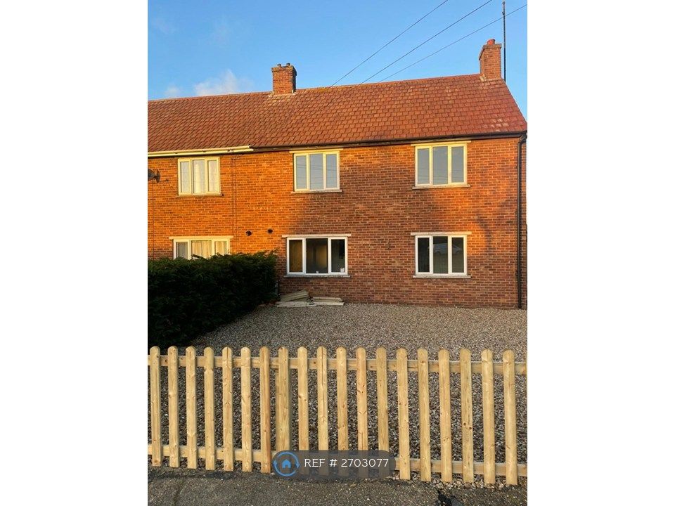 Property photo 1 of 11 House Front