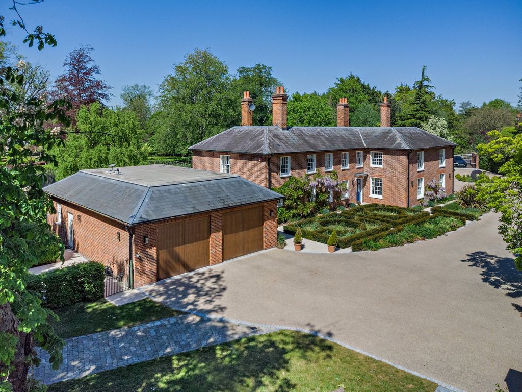 Property photo 2 of 39 Picture No. 84
