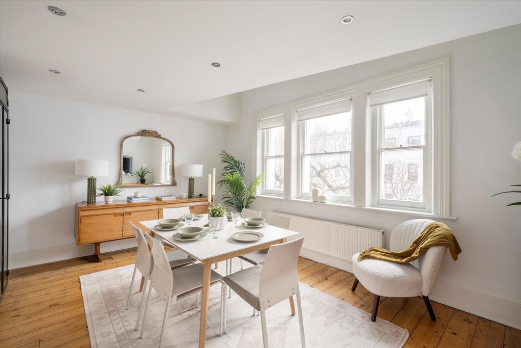 Property photo 3 of 16 Image