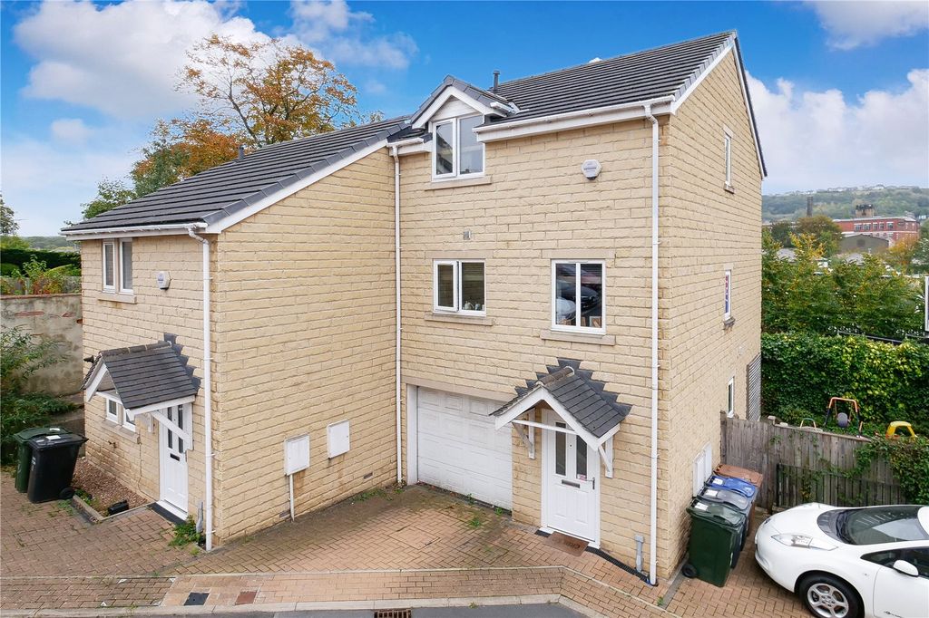 Property photo 1 of 12 Picture No. 15