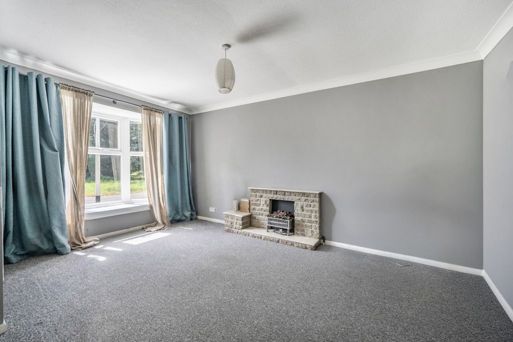 Property photo 2 of 20 1-6A1883E676809-1...