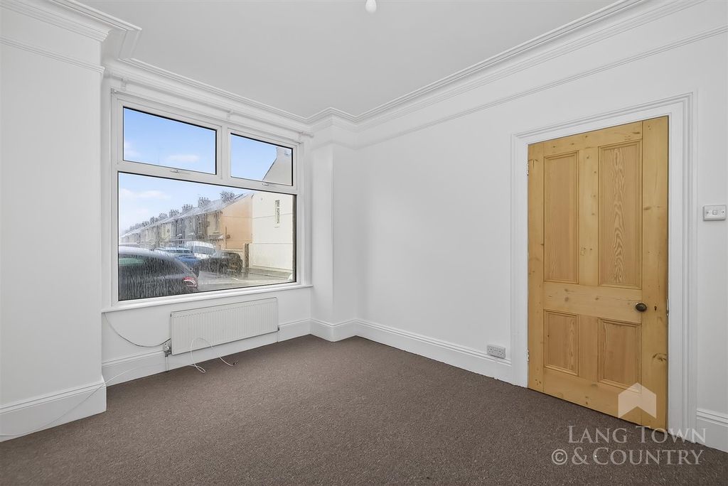 Property photo 2 of 10 0020.Jpg