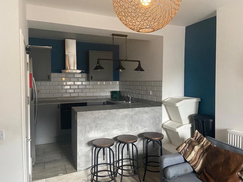 Property photo 1 of 6 Kitchen New