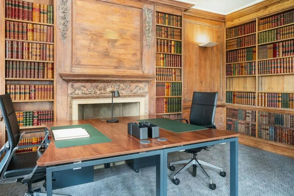 Property photo 3 of 6 Offices