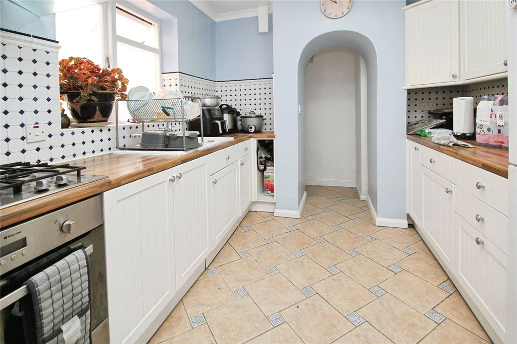 Property photo 2 of 13 Picture No. 11