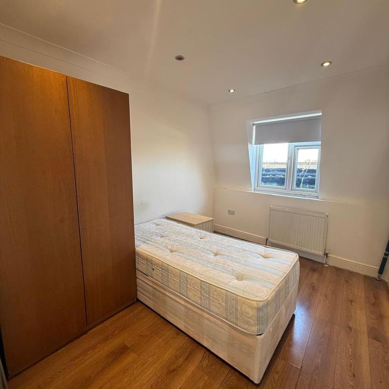 Property photo 1 of 3