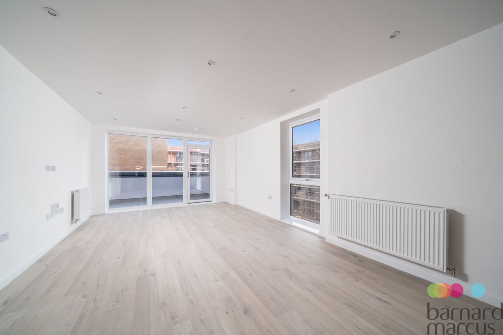 Property photo 1 of 12 Living Room