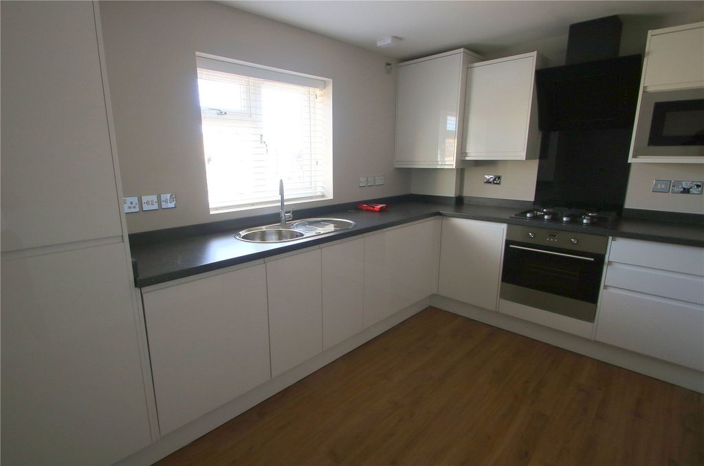 Property photo 3 of 7 Picture No. 11