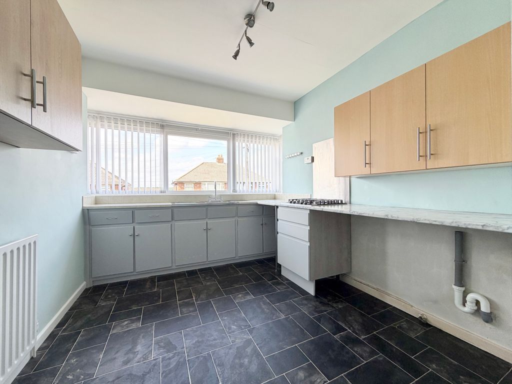 Property photo 2 of 16 Kitchen