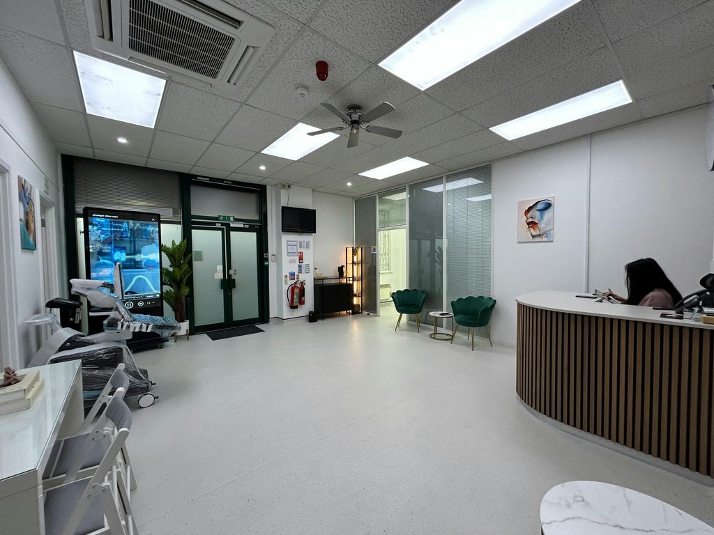 Property photo 3 of 8 Img_2489.Jpg