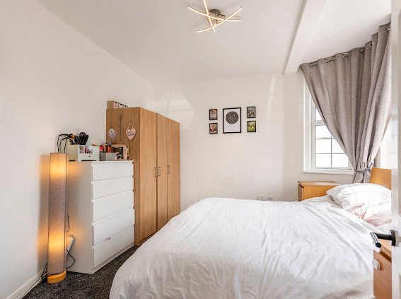 Property photo 3 of 15 Pbox-Img.Jpg
