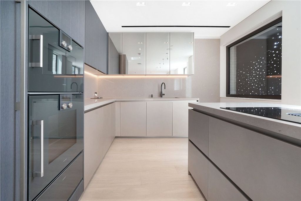 Property photo 3 of 20 Picture No. 08