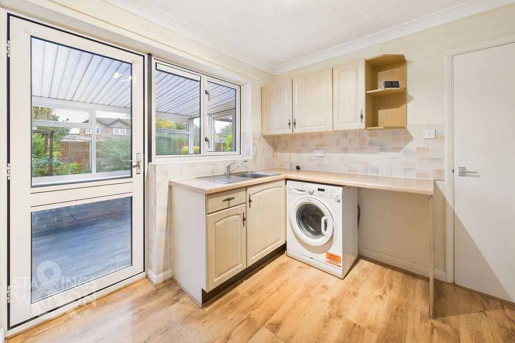 Property photo 3 of 21