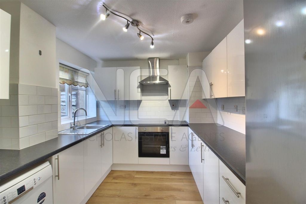Property photo 2 of 13 Kitchen
