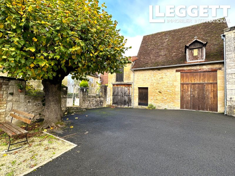 Property photo 2 of 10