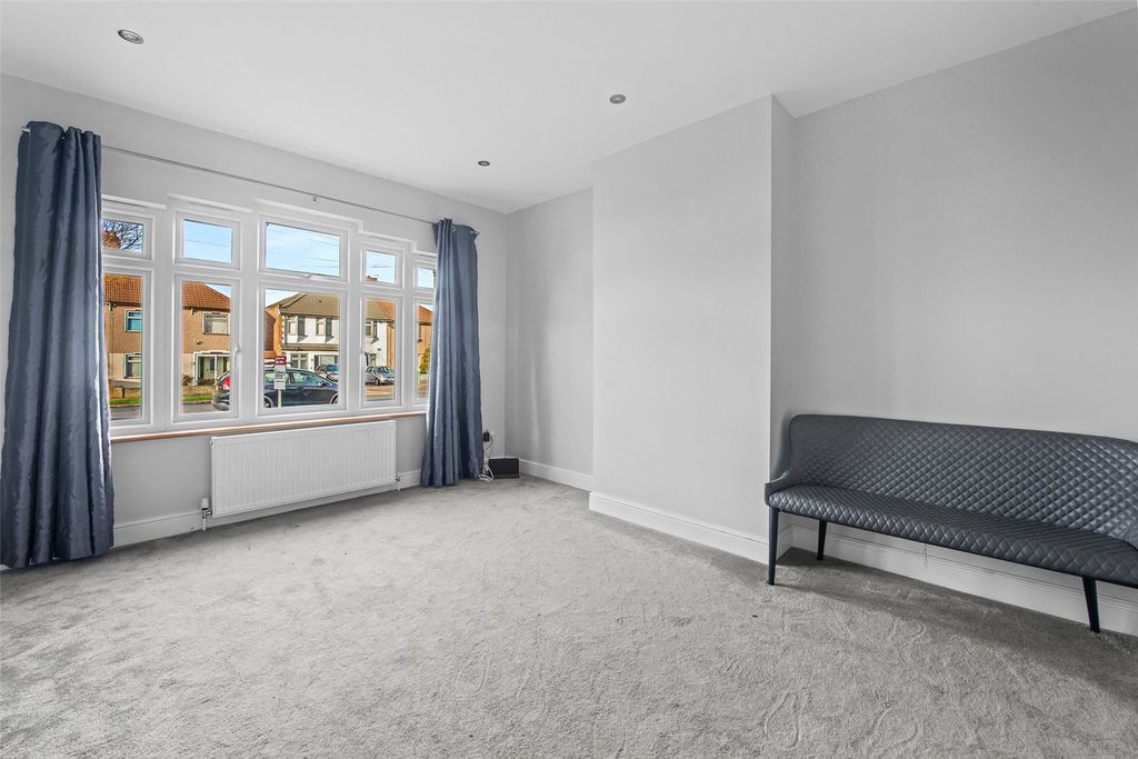 Property photo 2 of 25 Picture No. 01