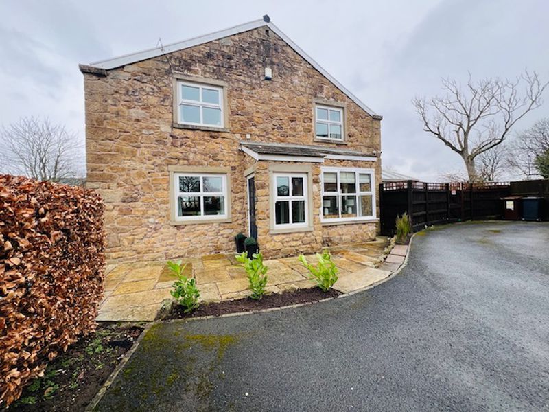 Property photo 1 of 26 Photo 3