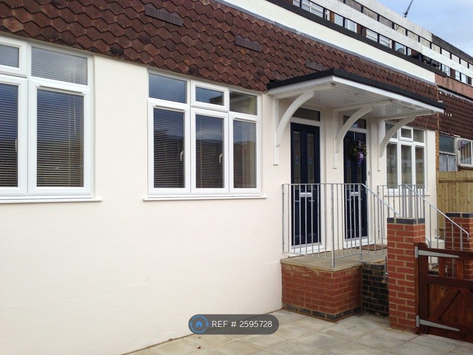 Property photo 2 of 24