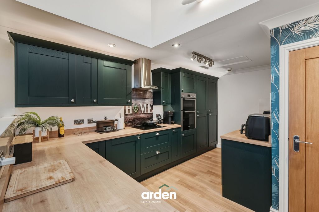 Property photo 2 of 15