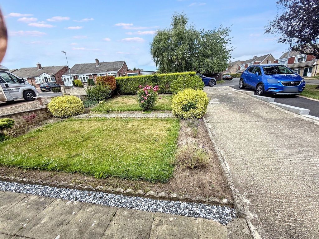 Property photo 2 of 23