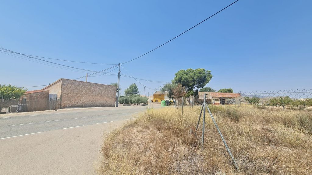 Property photo 2 of 7