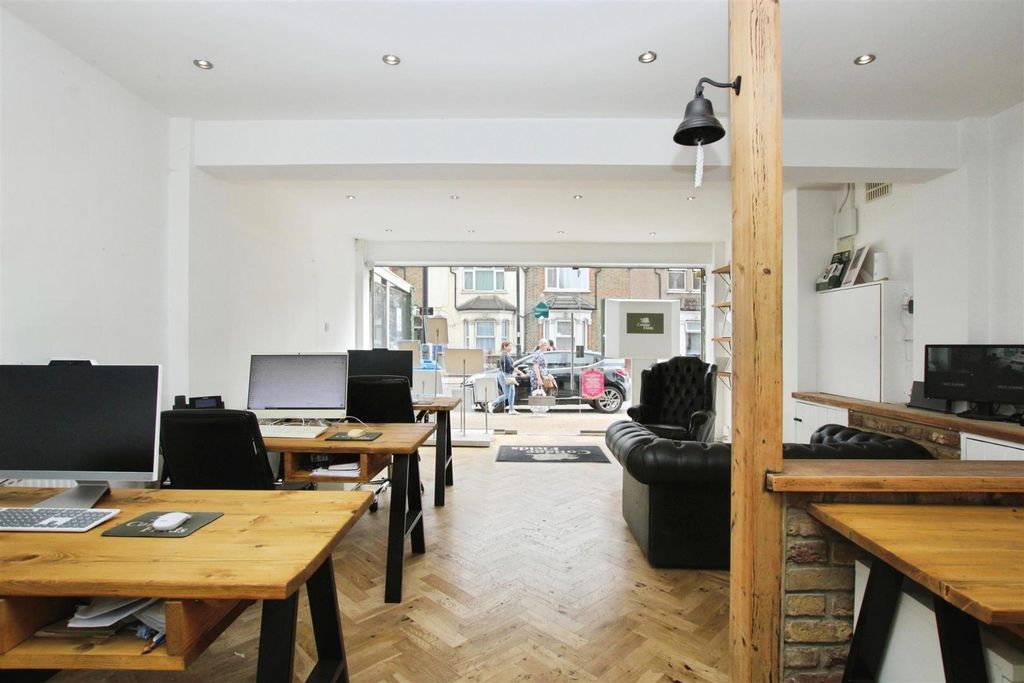 Property photo 2 of 9 User_Edited_Photo-3594A1B4_User-Edited-Dbb36875-17