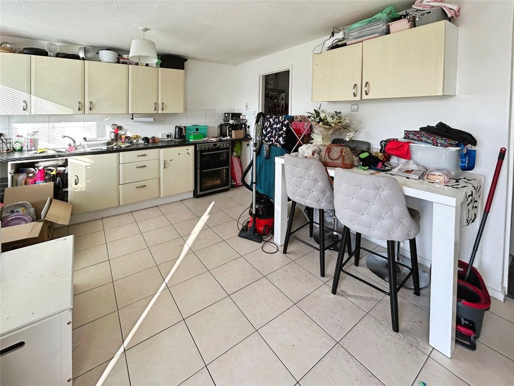 Property photo 2 of 10 Picture No. 17