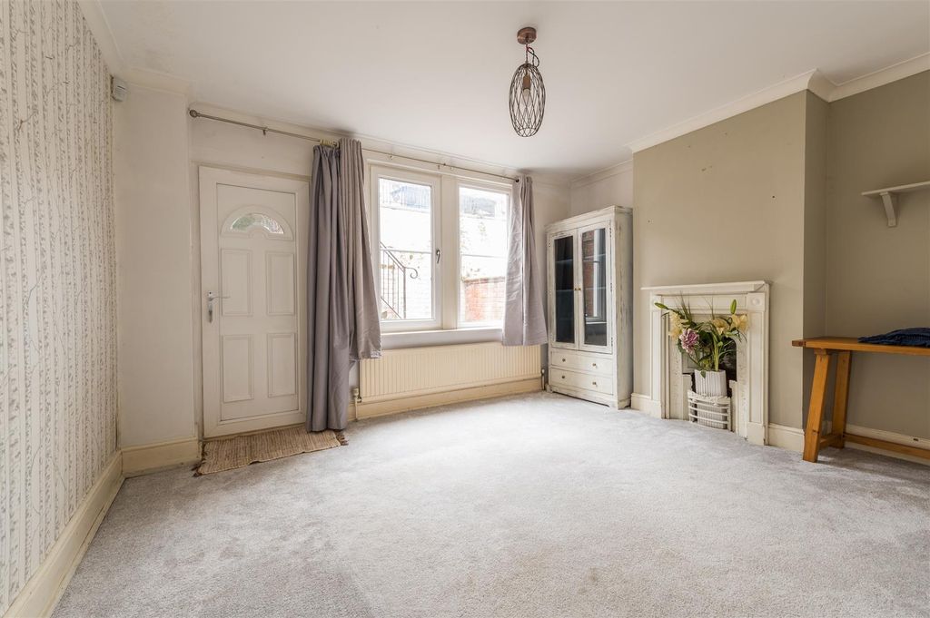 Property photo 2 of 13 Cobbold_7.Jpg