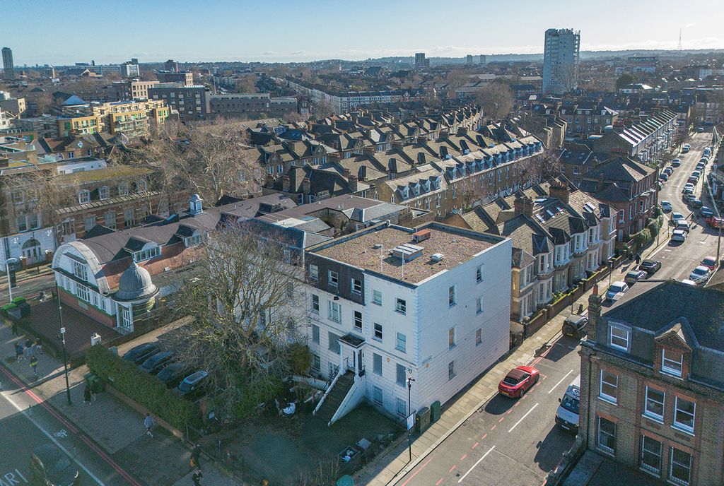 Property photo 1 of 4