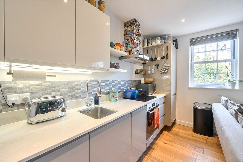 Property photo 2 of 13 Kitchen