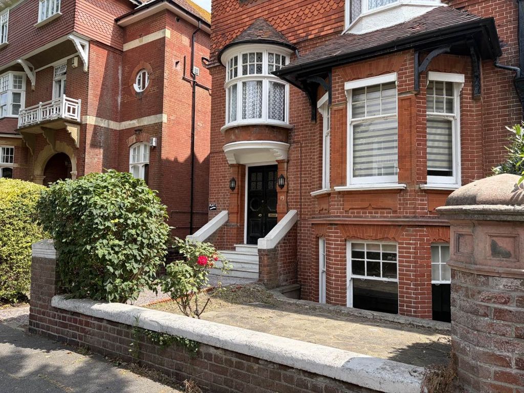 Property photo 1 of 19 Exterior 1