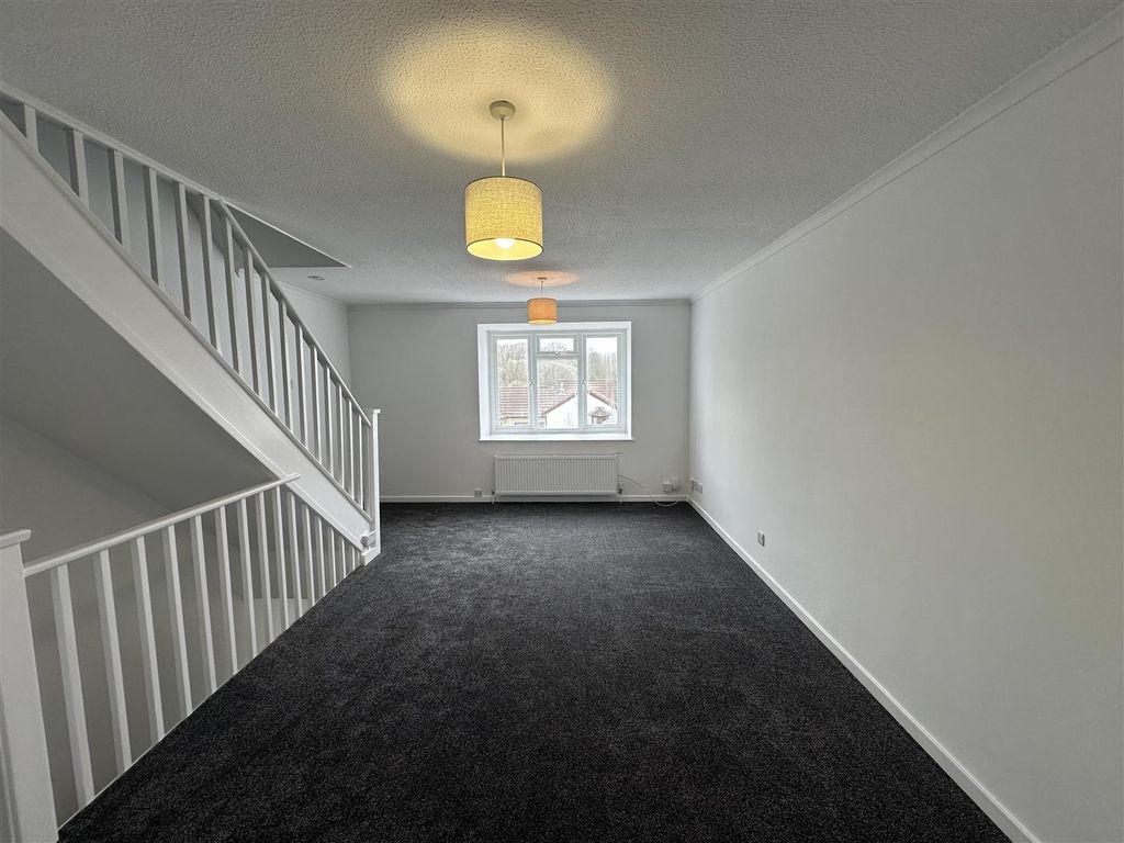 Property photo 3 of 9 44 E C Lounge1.Jpeg