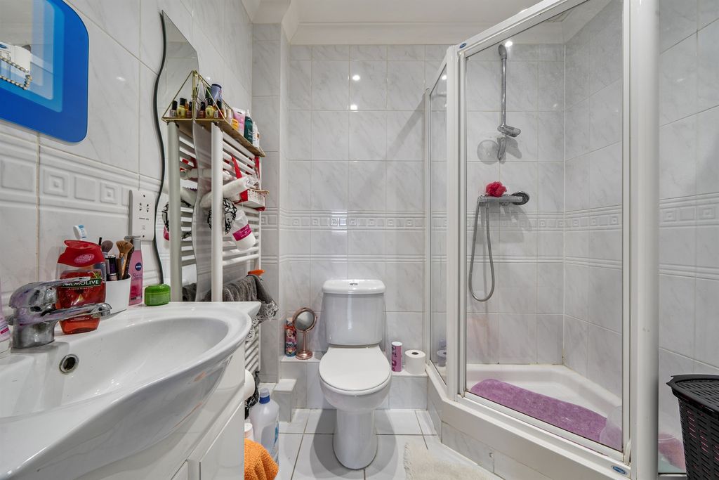 Additional image 7 of 3 bed penthouse for saleThe Ridgeway, Enfield EN2
