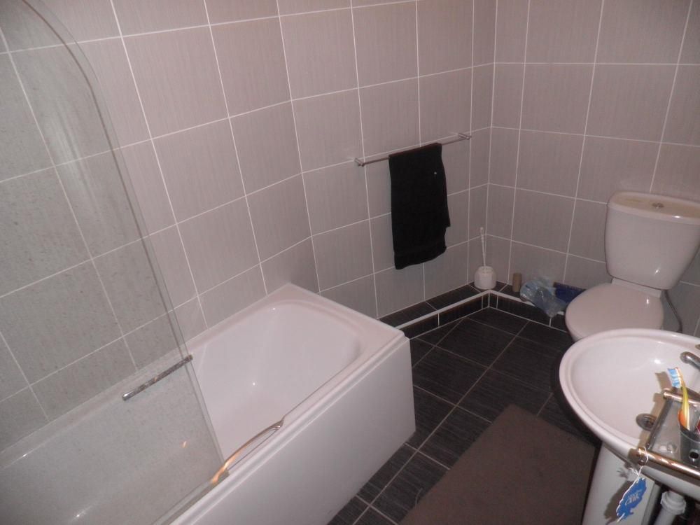 Property photo 2 of 6 5