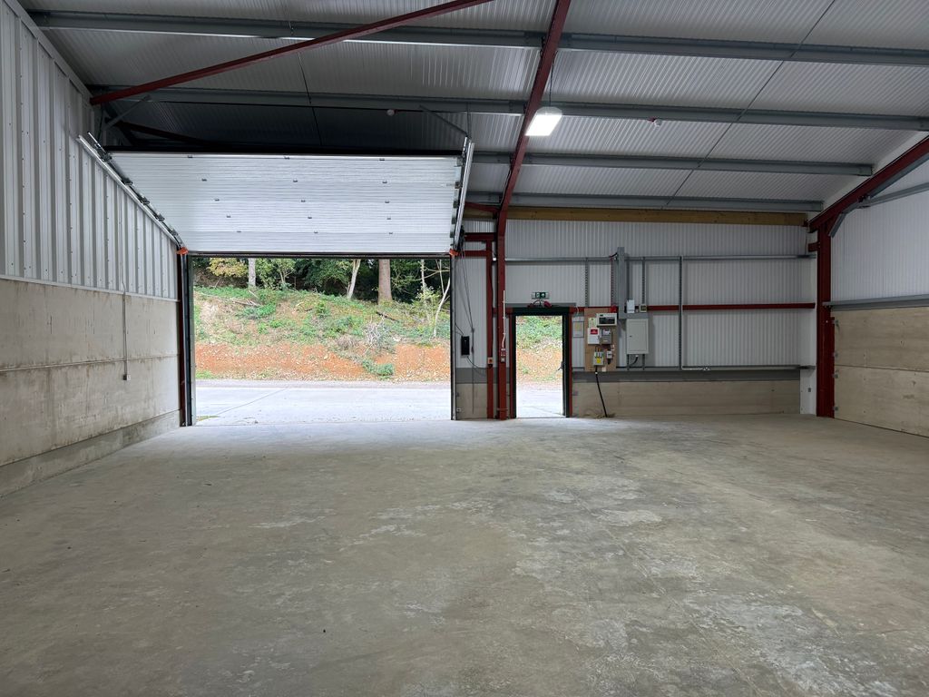 Property photo 3 of 8