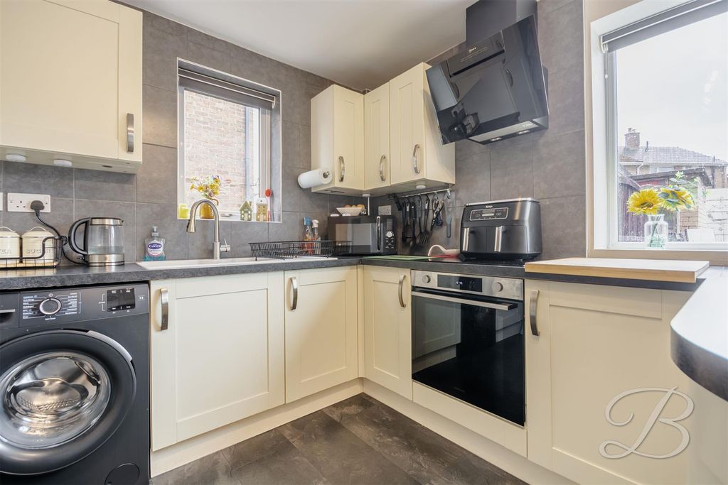 Property photo 3 of 26 Ccltd-20.Jpg