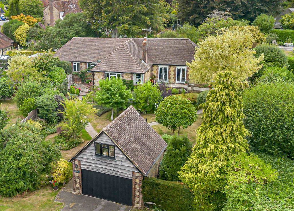Property photo 1 of 40 Picture No. 24
